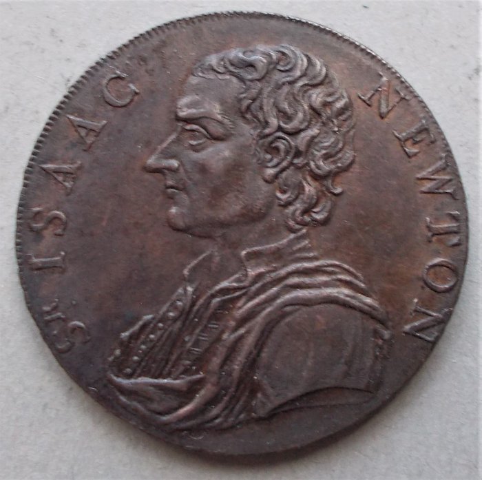 Sir-Issac-Newton-Halfpenny